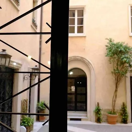 Apartmán Beautiful Next To Piazza Di Spagna Řím